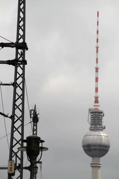 Τηλεοπτικός Πύργος Του Βερολίνου Στην Alexanderplatz — Φωτογραφία Αρχείου