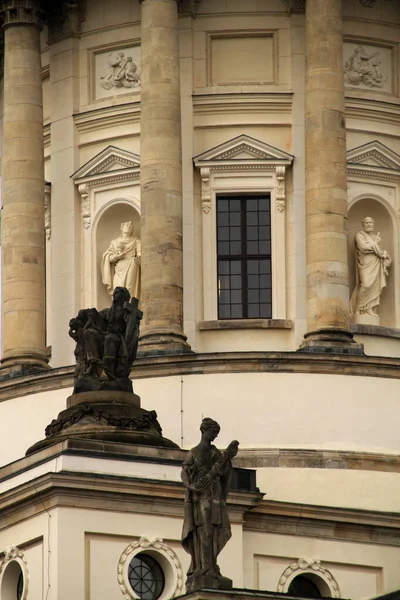 Skulptur Fasaden Byggnad Berlin — Stockfoto