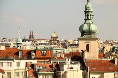 Prag 'ın eski bir kasabasında şehir manzarası