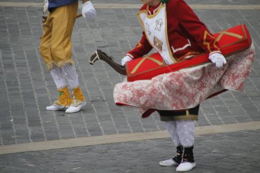 Sokaktaki Bask Dans Sergisi