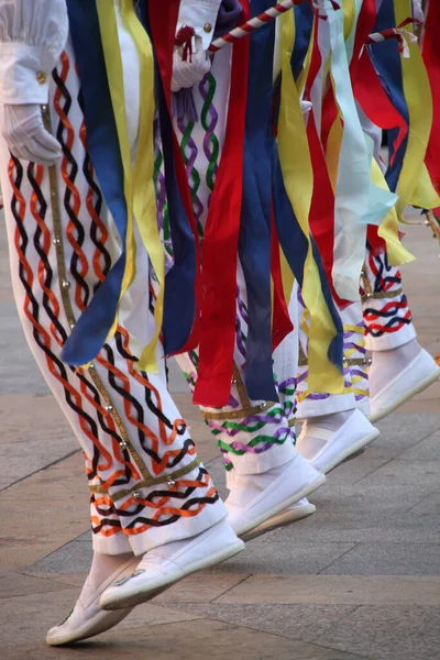 Baskijska Tancerka Ludowa Festiwalu Ulicznym — Zdjęcie stockowe