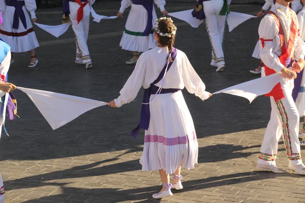 Baskijska Tancerka Ludowa Festiwalu Ulicznym — Zdjęcie stockowe