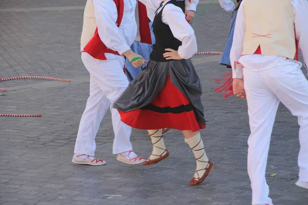 Geleneksel Bask Dansı Sokak Festivalinde — Stok fotoğraf