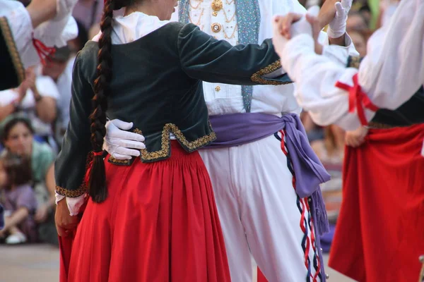 Geleneksel Bask Dansı Sokak Festivalinde — Stok fotoğraf