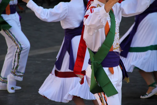 Geleneksel Bask Dansı Sokak Festivalinde — Stok fotoğraf
