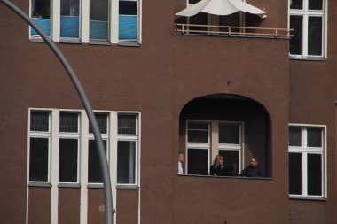 Berlin şehir merkezinde apartman blokları