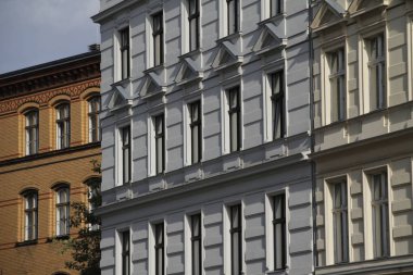 Berlin şehir merkezinde apartman blokları