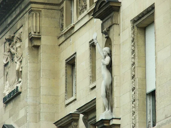 巴黎市中心的公寓大楼 — 图库照片