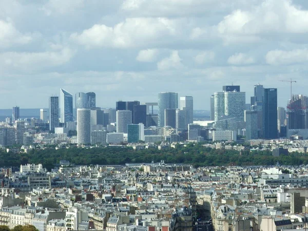 Paris Şehir Merkezindeki Apartman Blokları — Stok fotoğraf