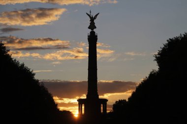 Zafer Sütunu Charlottenburg, Berlin 'de