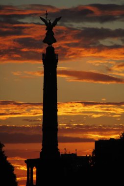 Zafer Sütunu Charlottenburg, Berlin 'de