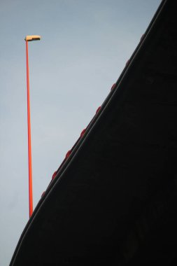 Bilbao nehri üzerindeki köprü.