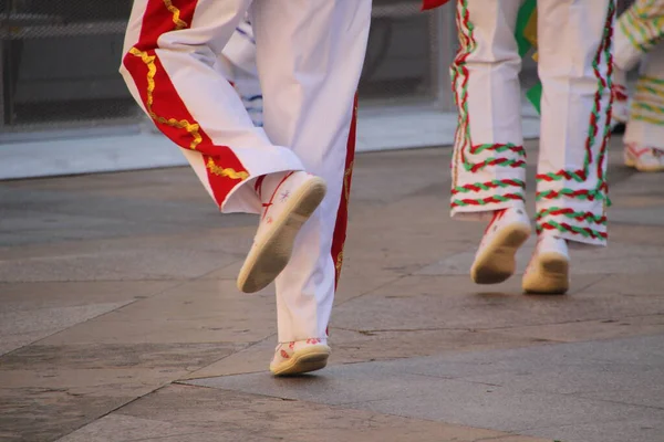 Tradycyjny Taniec Baskijski Festiwalu Folkowym — Zdjęcie stockowe