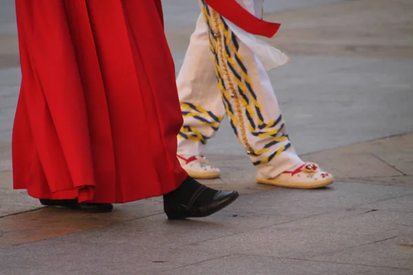 Bir Sokak Festivalinde Bask Halk Dansı — Stok fotoğraf