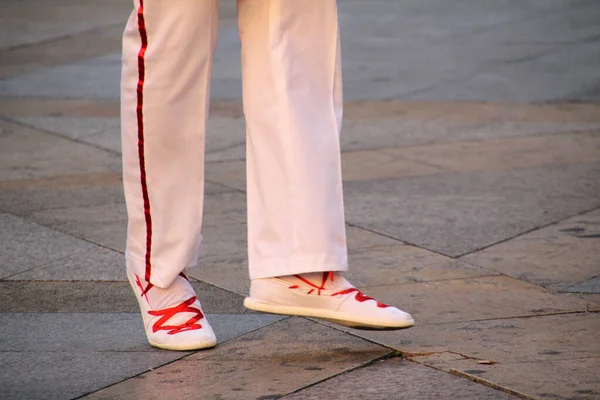 Bir Sokak Festivalinde Bask Halk Dansı — Stok fotoğraf