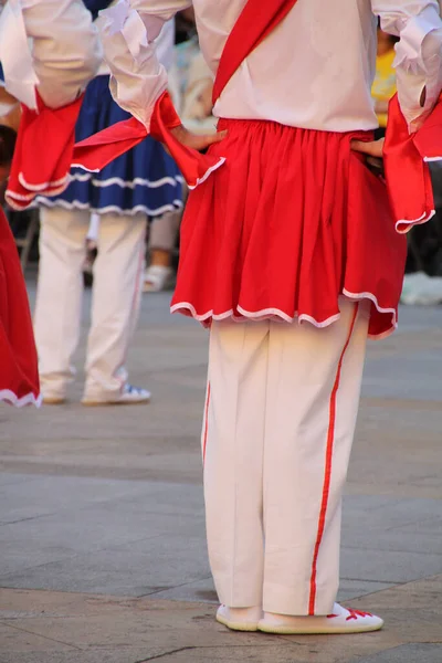 Bir Sokak Festivalinde Bask Halk Dansı — Stok fotoğraf