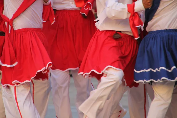 Halk Festivalinde Geleneksel Bas Dansı — Stok fotoğraf