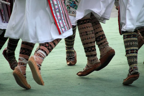 Serbischer Volkstanz Auf Einem Straßenfest — Stockfoto