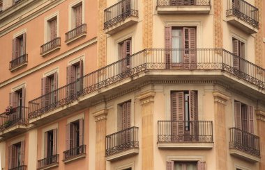 Barselona şehir merkezinde şehir manzarası