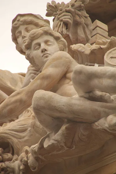 Statua Artistica Nel Centro Parigi — Foto Stock