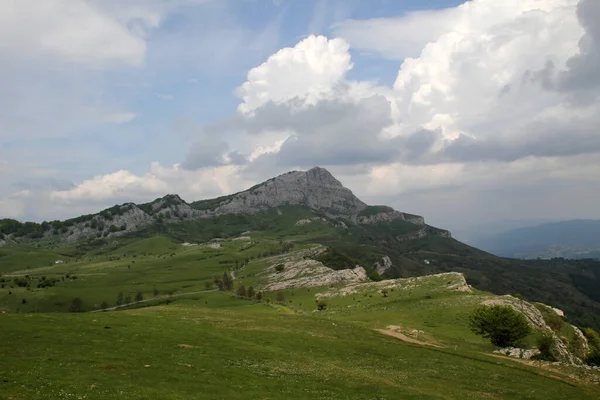 Подорож Гори Країни Басків — стокове фото