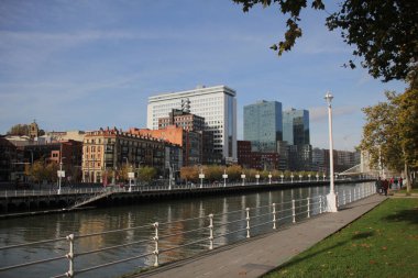 Bilbao şehrinde şehir manzarası