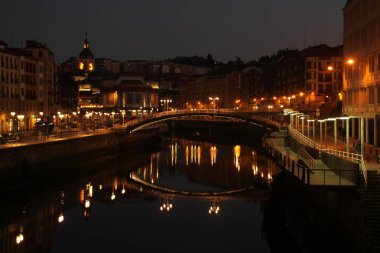 Bilbao şehrinde şehir manzarası