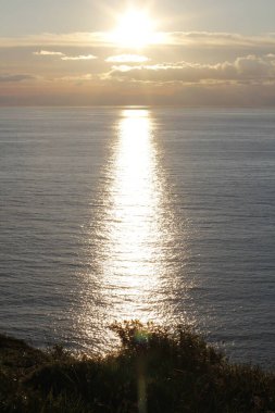 Bir yaz akşamında akşam