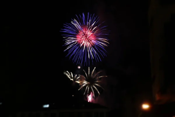 Exposición Fuegos Artificiales Por Noche —  Fotos de Stock