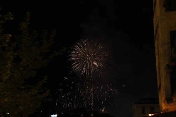 Exposición Fuegos Artificiales Por Noche —  Fotos de Stock