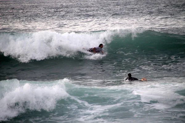 Surfear Día Invierno — Foto de Stock