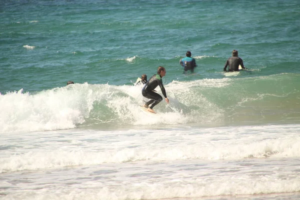 Surfing Vinterdag — Stockfoto