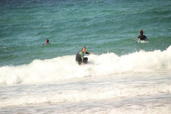 Surfen Een Winterdag — Stockfoto