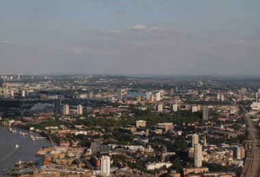 Londra şehir merkezinde bir bina.