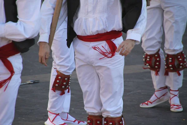 Halk Festivalinde Geleneksel Bas Dansı — Stok fotoğraf