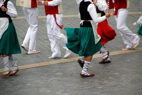 Traditioneller Baskischer Tanz Auf Einem Straßenfest — Stockfoto