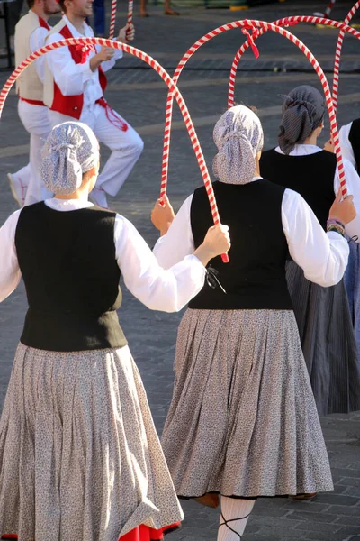 Traditioneller Baskischer Tanz Auf Einem Straßenfest — Stockfoto