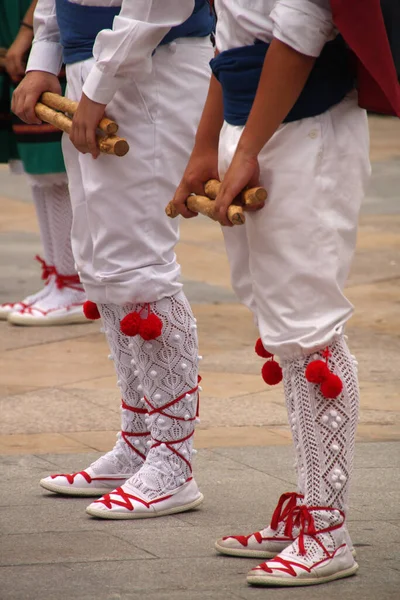 Traditioneller Baskischer Tanz Auf Einem Straßenfest — Stockfoto