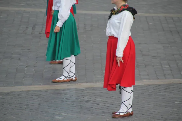 Παραδοσιακός Βασκικός Χορός Φεστιβάλ Δρόμου — Φωτογραφία Αρχείου