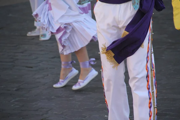 Geleneksel Bask Dansı Sokak Festivalinde — Stok fotoğraf