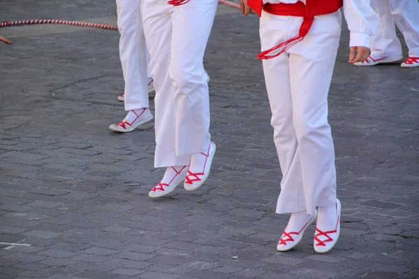 Geleneksel Bask Dansı Sokak Festivalinde — Stok fotoğraf