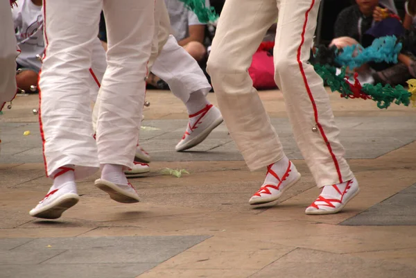 Geleneksel Bask Dansı Sokak Festivalinde — Stok fotoğraf