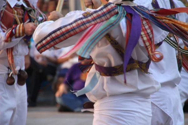 Traditioneller Baskischer Tanz Auf Einem Straßenfest — Stockfoto