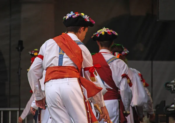 Halk Festivalinde Geleneksel Bas Dansı — Stok fotoğraf