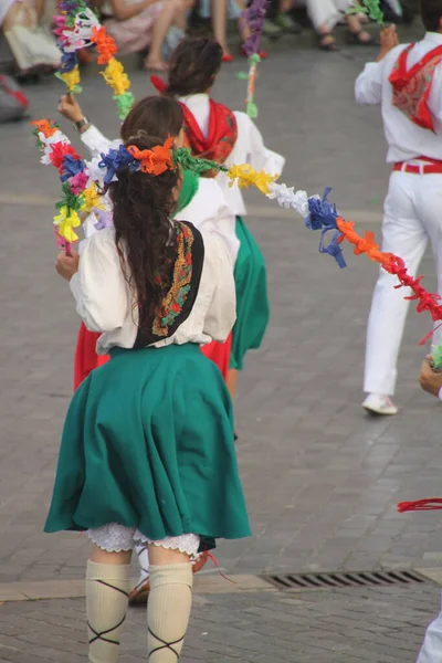 Tradycyjny Taniec Baskijski Festiwalu Folkowym — Zdjęcie stockowe