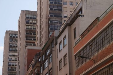 Bilbao mahallesinde bir bina.