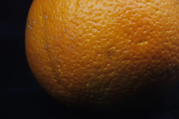 Laranja Isolada Fundo Preto — Fotografia de Stock