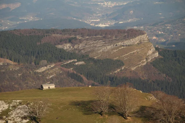 バスク地方の山の中の風景 — ストック写真