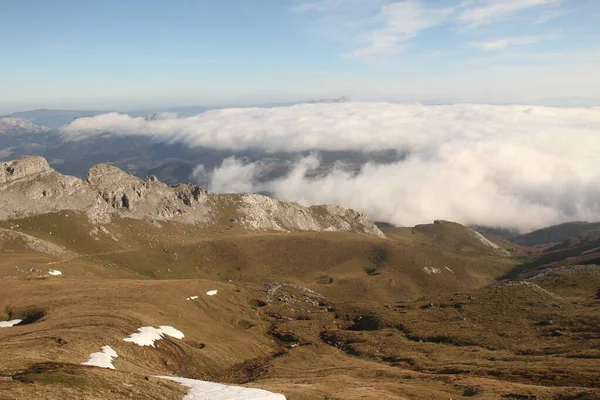 Paesaggio Tra Montagne Dei Paesi Baschi — Foto Stock