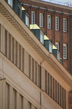 Hamburg şehir merkezinde bir bina.